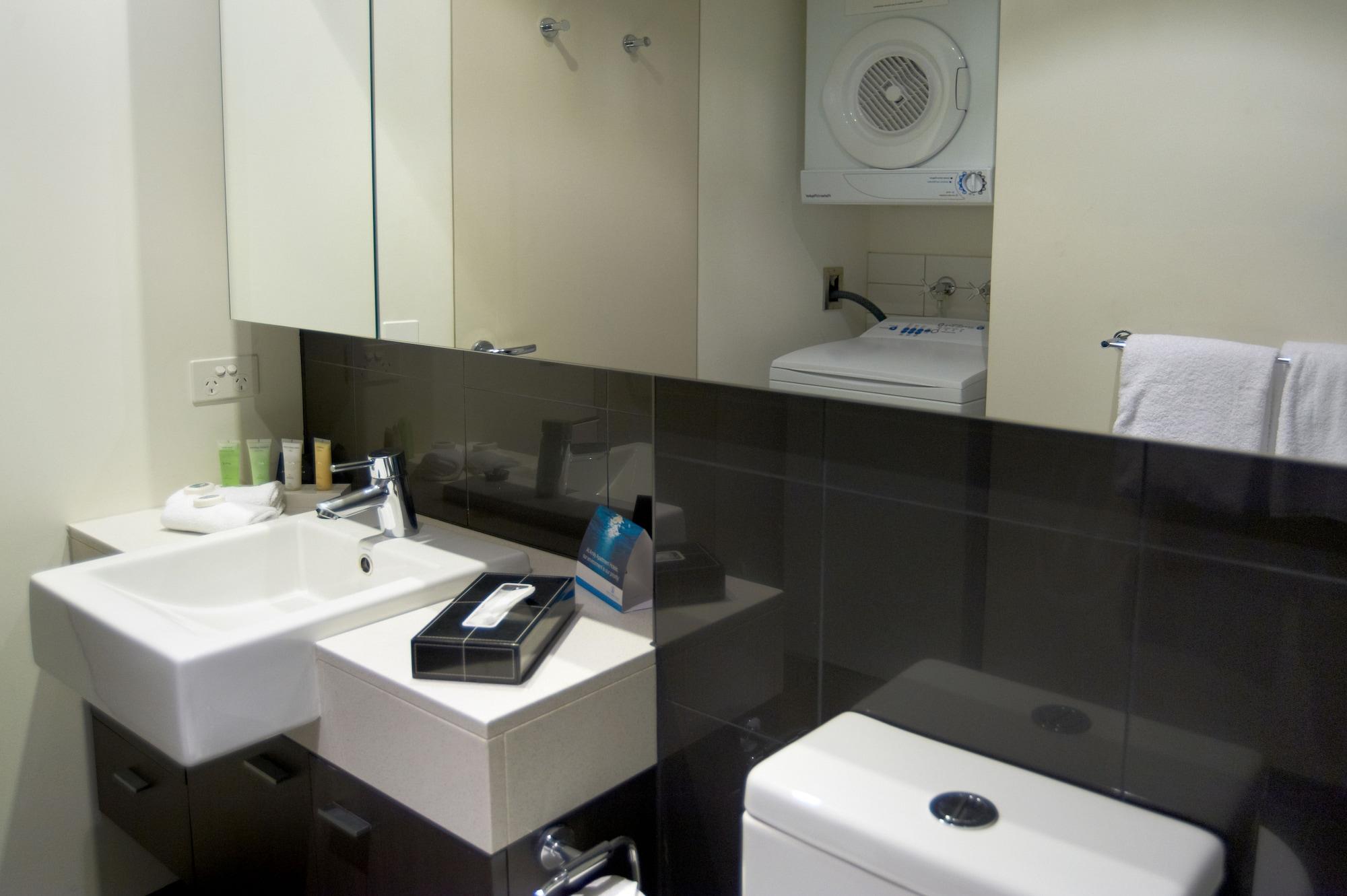 Amity Apartment Hotels Melbourne Exterior photo